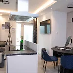 Apartamento Luxury Cozy 2 Bdr Downtown Apt.7 *