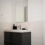 Luxury Cozy 2 Bdr Downtown Apt.7 * Budapeste