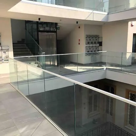 Luxury Cozy 2 Bdr Downtown Apt.7 Apartment *