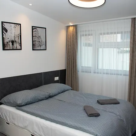Luxury Cozy 2 Bdr Downtown Apt.7 Apartment Budapest