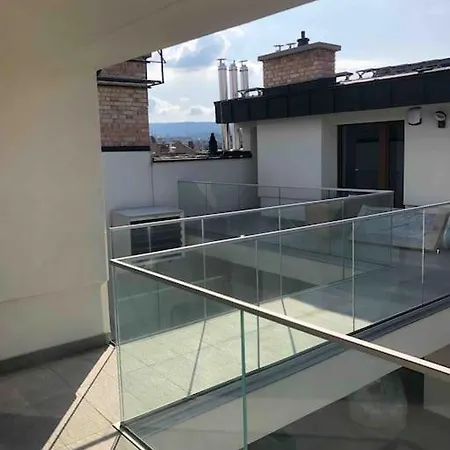 Luxury Cozy 2 Bdr Downtown Apt.7 بودابست