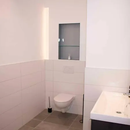 Luxury Cozy 2 Bdr Downtown Apt.7 بودابست